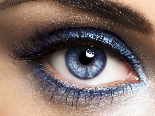 Как сделать макияж голубых глаз